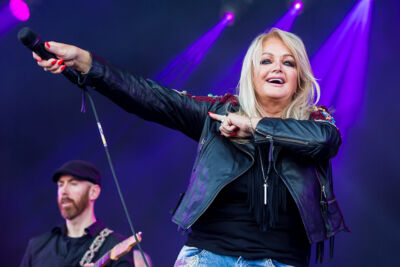 Bonnie Tyler @ Nostalgie Beach Festival, picture 27, photographed by Marc Verdonck - FrontView Magazine