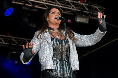 Jenny Berggren @ Nostalgie Beach Festival, picture 2, photographed by Marc Verdonck - FrontView Magazine