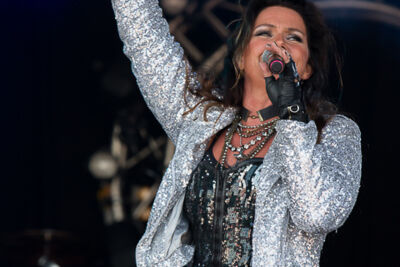 Jenny Berggren @ Nostalgie Beach Festival, picture 10, photographed by Marc Verdonck - FrontView Magazine
