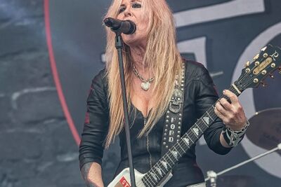 Lita Ford @ Alcatraz Metal Fest 2016, foto 11, foto's door Edwin Houdevelt - FrontView Magazine