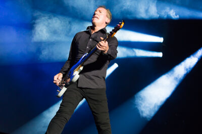 O.M.D. @ Nostalgie Beach Festival, picture 10, photographed by Marc Verdonck - FrontView Magazine