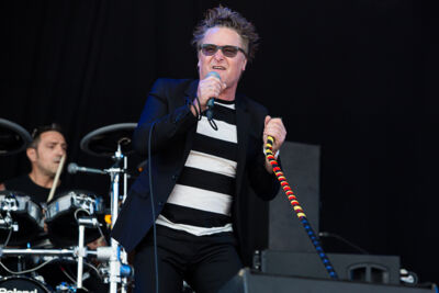 Schmutz @ Nostalgie Beach Festival, picture 2, photographed by Marc Verdonck - FrontView Magazine