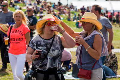 Schmutz @ Nostalgie Beach Festival, picture 23, photographed by Marc Verdonck - FrontView Magazine