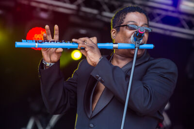 Sydney Youngblood @ Nostalgie Beach Festival, picture 2, photographed by Marc Verdonck - FrontView Magazine
