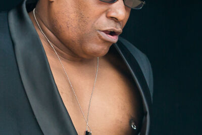 Sydney Youngblood @ Nostalgie Beach Festival, picture 4, photographed by Marc Verdonck - FrontView Magazine
