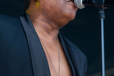Sydney Youngblood @ Nostalgie Beach Festival, picture 6, photographed by Marc Verdonck - FrontView Magazine