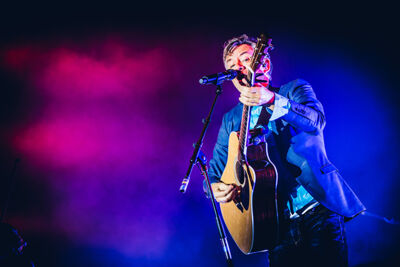 Bart Peeters @ Marktrock Aalst 2016, foto 10, foto's door Elke Briers - FrontView Magazine