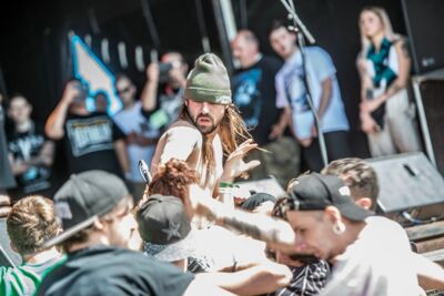 Desolated @ Ieper Hardcore Fest, picture 6, photographed by Luc Luyten - FrontView Magazine