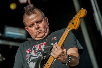 MDC @ Ieper Hardcore Fest, picture 7, photographed by Luc Luyten - FrontView Magazine