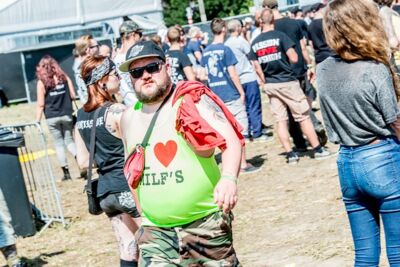 Sfeer en gezelligheid @ Ieper Hardcore Fest, picture 2, photographed by Luc Luyten - FrontView Magazine