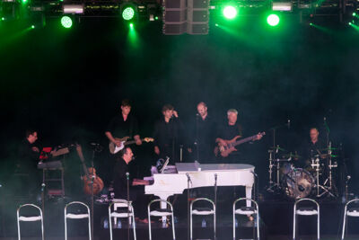 Grungblavers @ OLT Rivierenhof, picture 1, photographed by Goele Bormans - FrontView Magazine