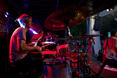 Silke & The Expendables @ Engie Parties Kapellen, picture 17, photographed by James Van Roosbroeck - FrontView Magazine