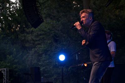 Bart Peeters @ OLT Rivierenhof, picture 5, photographed by James Van Roosbroeck - FrontView Magazine