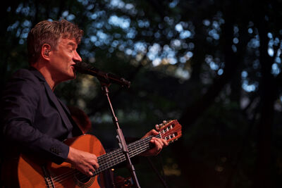 Bart Peeters @ OLT Rivierenhof, picture 11, photographed by James Van Roosbroeck - FrontView Magazine