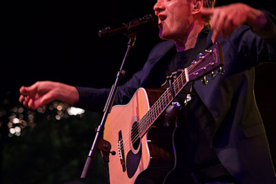 Bart Peeters @ OLT Rivierenhof, picture 37, photographed by James Van Roosbroeck - FrontView Magazine