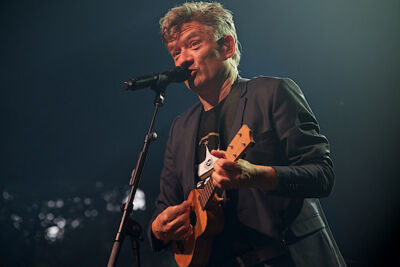 Bart Peeters @ OLT Rivierenhof, picture 40, photographed by James Van Roosbroeck - FrontView Magazine