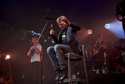 Bart Peeters @ OLT Rivierenhof, picture 42, photographed by James Van Roosbroeck - FrontView Magazine