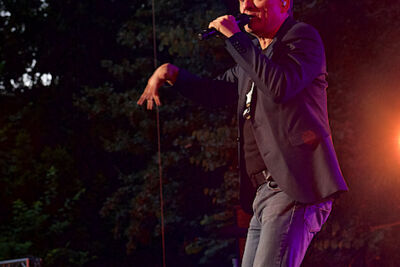 Bart Peeters @ OLT Rivierenhof, picture 46, photographed by James Van Roosbroeck - FrontView Magazine