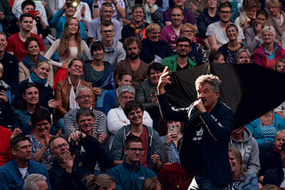 Bart Peeters @ OLT Rivierenhof, picture 50, photographed by James Van Roosbroeck - FrontView Magazine