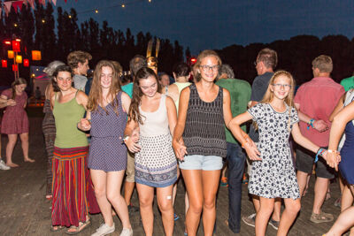 BoombalFestival Dag 1 Sfeer & Publiek @ Lovendegem, picture 19, photographed by Guy Danneels - FrontView Magazine