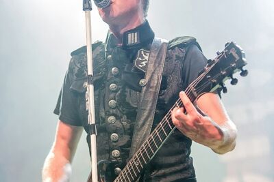 Janez Detd @ Boerenrock 2016, foto 6, foto's door Edwin Houdevelt - FrontView Magazine