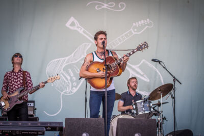 Douwe Bob @ Strandfestival ZAND, foto 8, foto's door Frank Bogers - FrontView Magazine