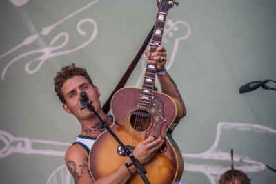 Douwe Bob @ Strandfestival ZAND, foto 13, foto's door Frank Bogers - FrontView Magazine