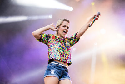 K3 @ Maanrock 2016, picture 3, photographed by Frank Lambrechts - FrontView Magazine