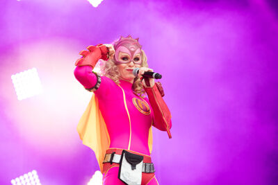 Mega Mindy @ Maanrock 2016, picture 1, photographed by Frank Lambrechts - FrontView Magazine