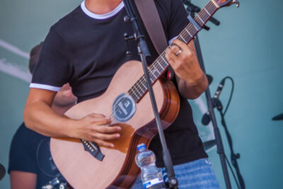 Nielson @ Strandfestival ZAND, foto 2, foto's door Frank Bogers - FrontView Magazine