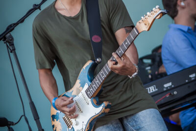 Nielson @ Strandfestival ZAND, foto 7, foto's door Frank Bogers - FrontView Magazine