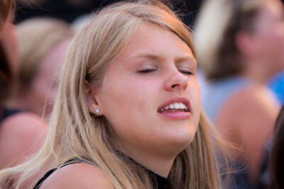 Typhoon @ Strandfestival ZAND, foto 12, foto's door Frank Bogers - FrontView Magazine