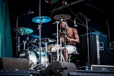 Typhoon @ Strandfestival ZAND, foto 24, foto's door Frank Bogers - FrontView Magazine