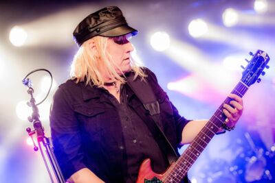 L 7 @ Muziekodroom, foto 12, foto's door Luc Luyten - FrontView Magazine