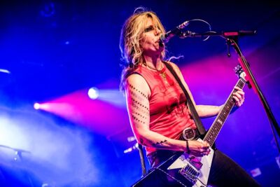 L 7 @ Muziekodroom, foto 14, foto's door Luc Luyten - FrontView Magazine