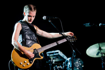 Trixie Whitley @ Ten Vrede Diksmuide, picture 11, photographed by Devid Camerlynck - FrontView Magazine