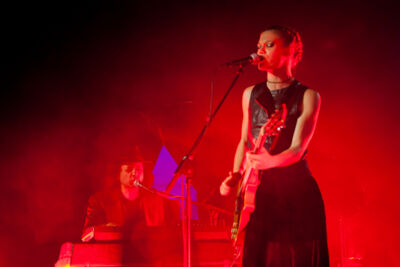Trixie Whitley @ Ten Vrede Diksmuide, picture 30, photographed by Devid Camerlynck - FrontView Magazine