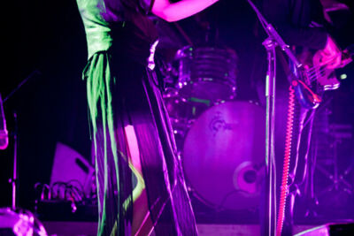 Trixie Whitley @ Ten Vrede Diksmuide, picture 40, photographed by Devid Camerlynck - FrontView Magazine