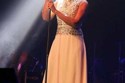 Dana Winner "Puur" @ Ethias Theater, picture 4, photographed by Heidi Elen - FrontView Magazine