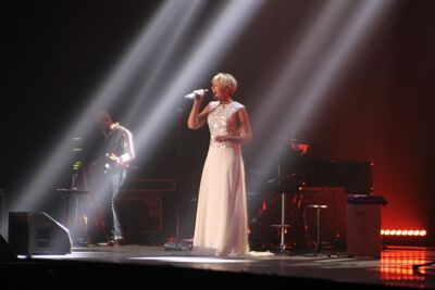 Dana Winner "Puur" @ Ethias Theater, picture 7, photographed by Heidi Elen - FrontView Magazine