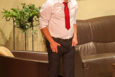 Première Ik werk met mijn ellebogen! @ echt Antwaarps teater, picture 55, photographed by Goele Bormans - FrontView Magazine