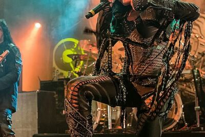 Arch Enemy @ Femme 2016, foto 7, foto's door FrontView Magazine