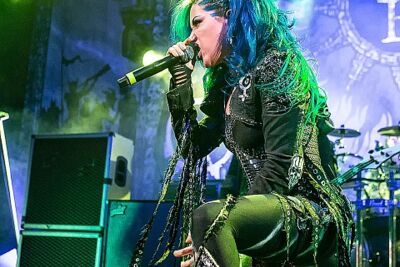 Arch Enemy @ Femme 2016, foto 14, foto's door FrontView Magazine