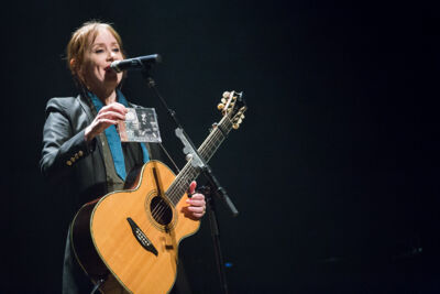Suzanne Vega @ De Roma, picture 6, photographed by Dorien Goetschalckx - FrontView Magazine