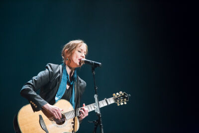Suzanne Vega @ De Roma, picture 11, photographed by Dorien Goetschalckx - FrontView Magazine
