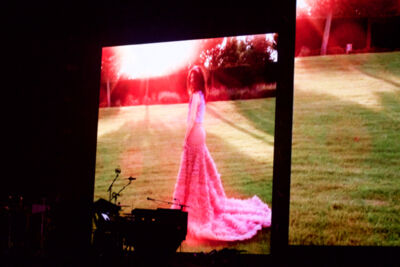 Laura Pausini @ Vorst Nationaal, picture 2, photographed by Bart Baevegems - FrontView Magazine
