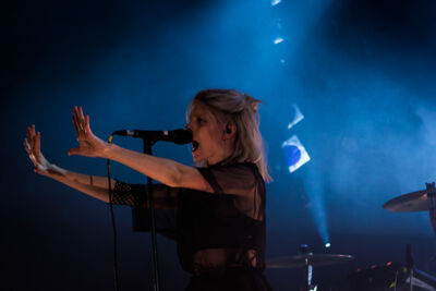 Aurora Le Botanique Brussels, picture 10, photographed by Kris Saelen - FrontView Magazine