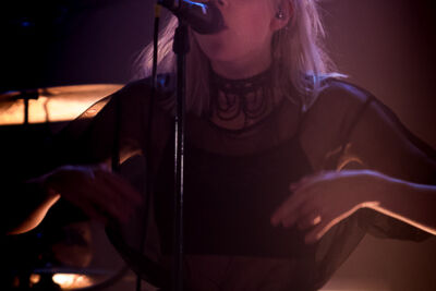 Aurora Le Botanique Brussels, picture 15, photographed by Kris Saelen - FrontView Magazine