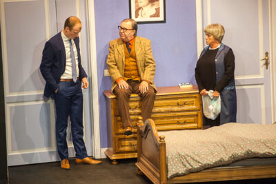 Première Macho's @ echt Antwaarps teater, picture 9, photographed by Goele Bormans - FrontView Magazine