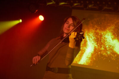Taylor Davis @ Trix Club, foto 5, foto's door James Van Roosbroeck - FrontView Magazine